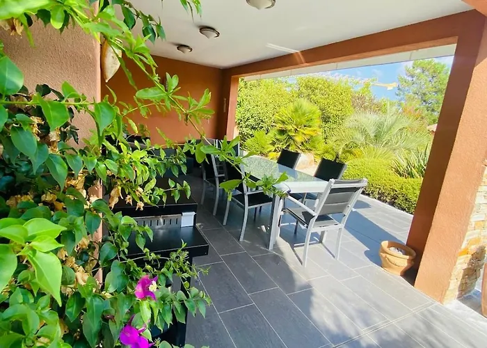 בית נופש Avec Piscine Privee A 10 Min Porto-vecchio *