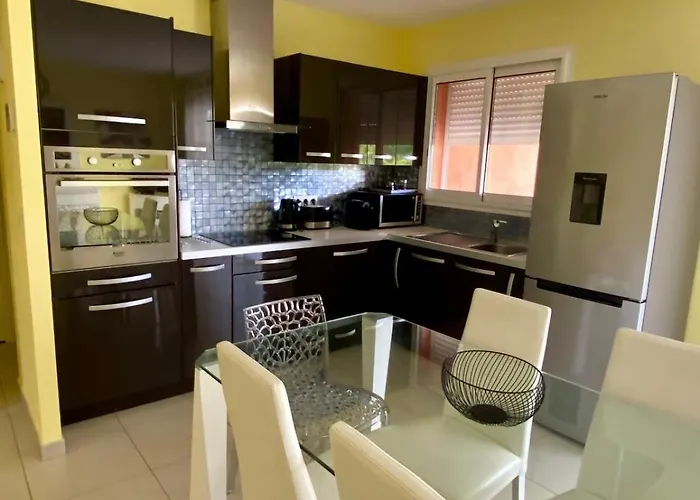 בית נופש Avec Piscine Privee A 10 Min Porto-vecchio *